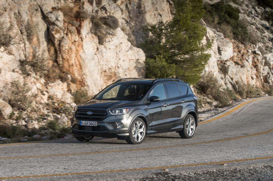  Ford Kuga ST-Line 2016 года  (фото 30 из 32)